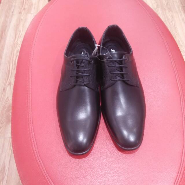 Sepatu kerja pria pantofel hitam bata original