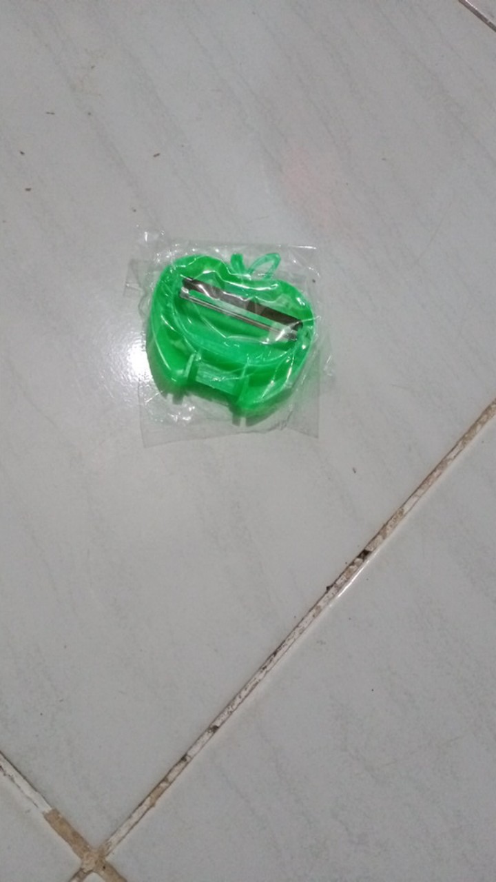 Kasimurah K178 Pengupas Buah Bentuk Apel Lipat Souvenir Pernikahan Wedding Parutan Buah Import Murah