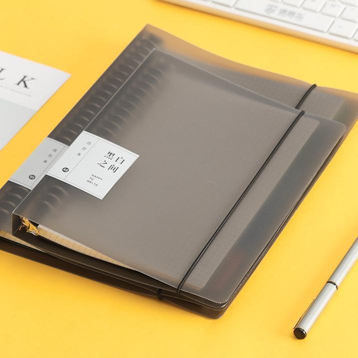 

Binder Note Black Cover Transparant A5 & B5 - 60 lembar Berkualitas
