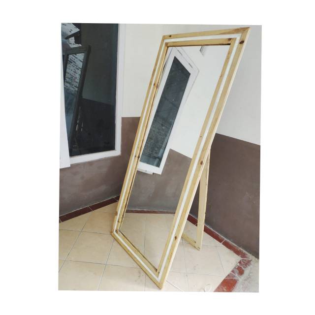 Kaca rias led-standing mirror led