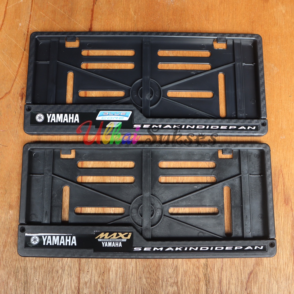 Dudukan Bingkai Plat Nomor Motor Yamaha / Cover Tempat Plat Variasi Plastik Datar 1 Set Depan Belakang - Model Seperti Plat Nomer Bawaan Yamaha Universal JM Variasi Aksesoris Murah