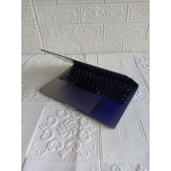 MACBOOK PRO 2017 RETINA CORE i5 RAM 8GB SSD 1TB 13 INCHI OS MONTEREY MULUS