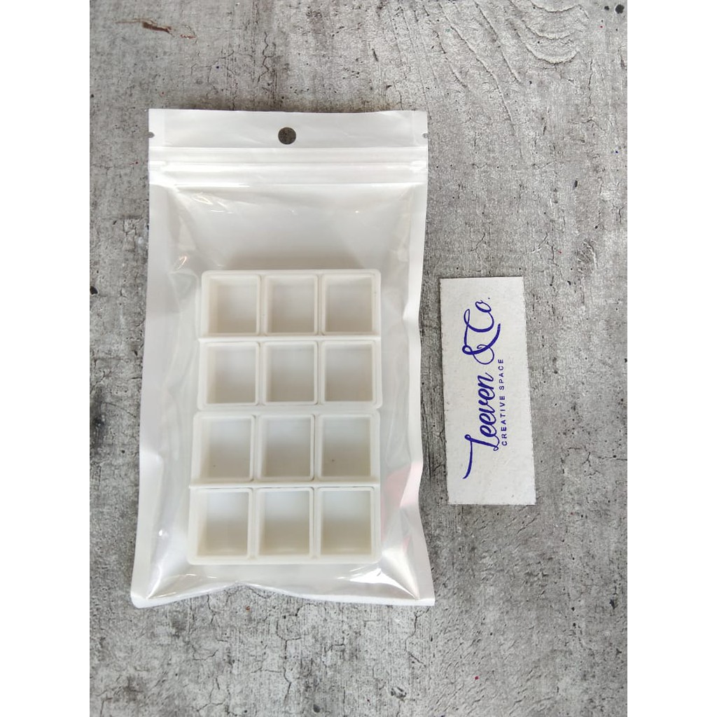 

V-TEC EMPTY PAN FOR WATERCOLOR CAKE