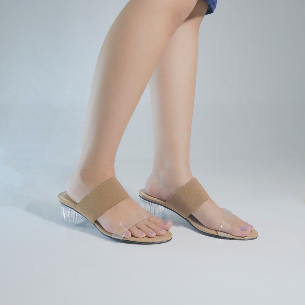 Sandal Wanita Ukuran Besar Jumbo Heels moka Hak Kaca ZGX-718 Sendal Heel Big Size 41-45