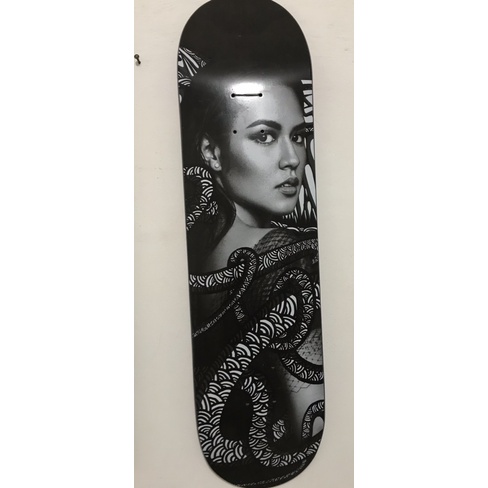 Skatedeck Raisa x Darbotz