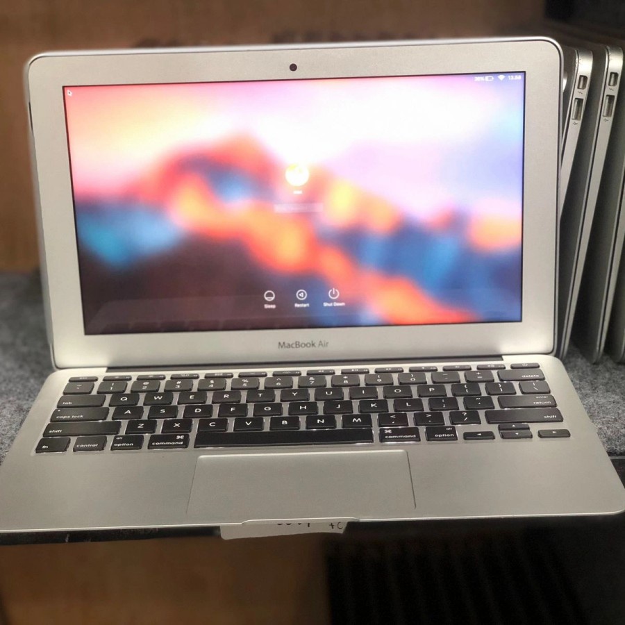 Macbook Air 11 Inch 2014 not 13 inch Macbook Pro Retina 2015 Termurah
