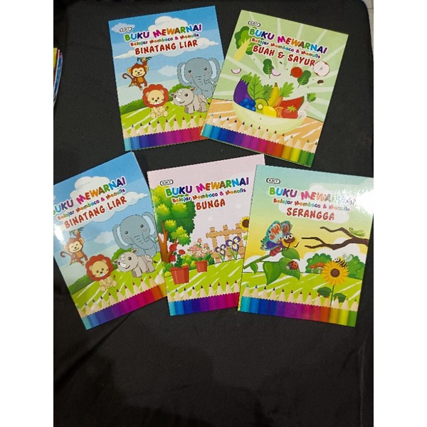 

buku mewarnai kiky