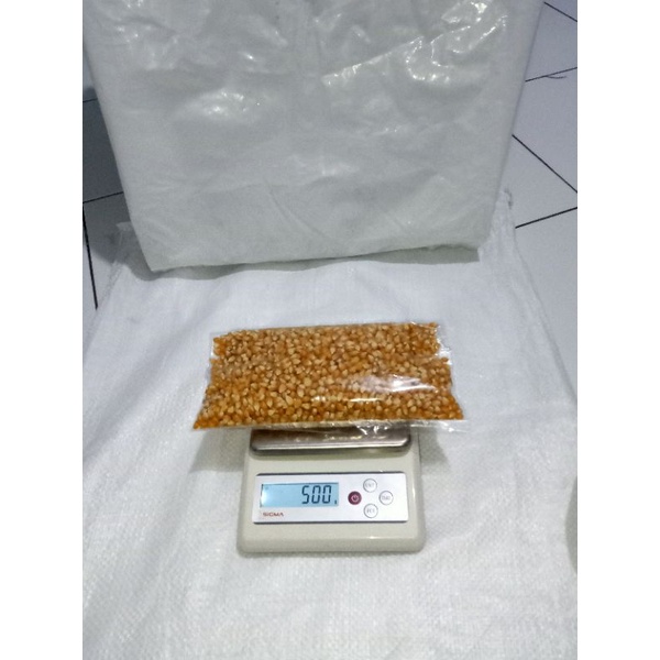 

RB jagung popcon king pop jagung popcorn mentah kemasan 1 kg kualitas terbaik silahkan di order