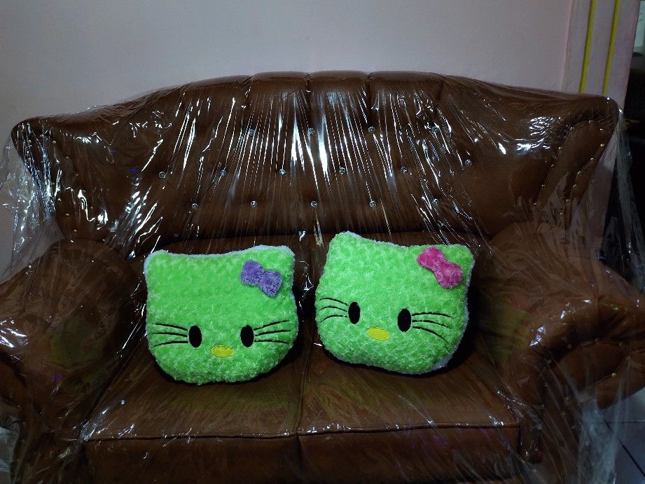 Bantal Hello Kitty Mawar 40cm