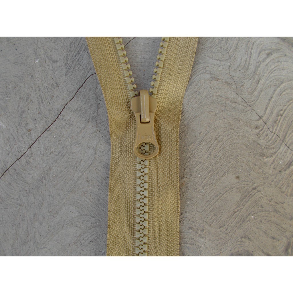 Resleting Jaket 60 cm Krem