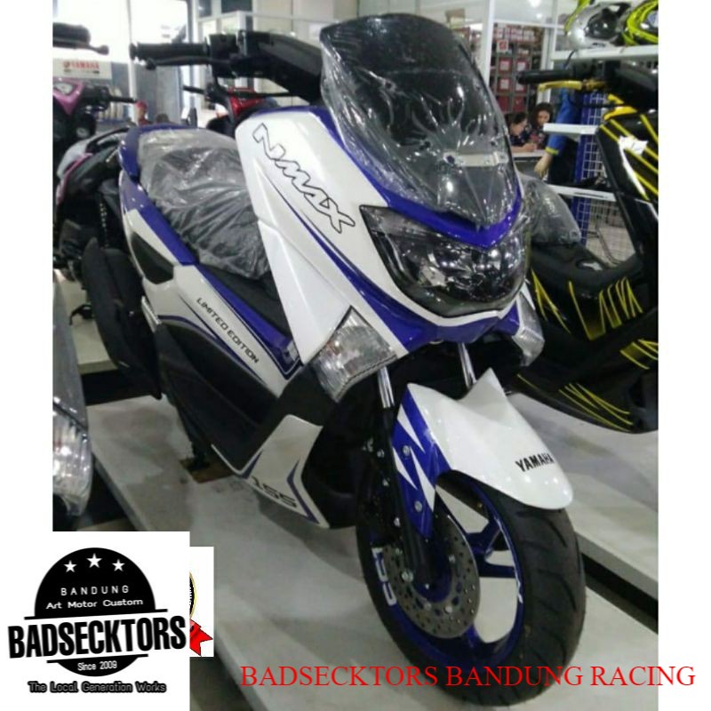 Decal Yamaha NMAX Sticker NMAX Putih lis biru Kode 1297 keren