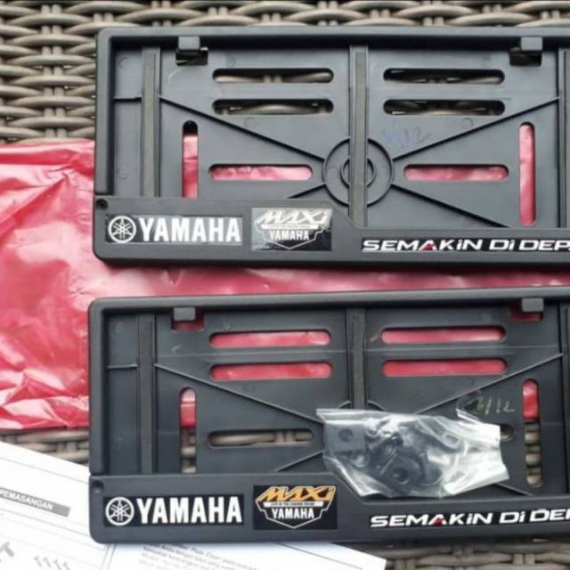 Cover Plat tatakan plat nomor Maxi original yamaha