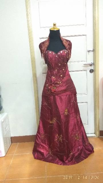 Preloved gaun pesta. Preloved gaun penyanyi