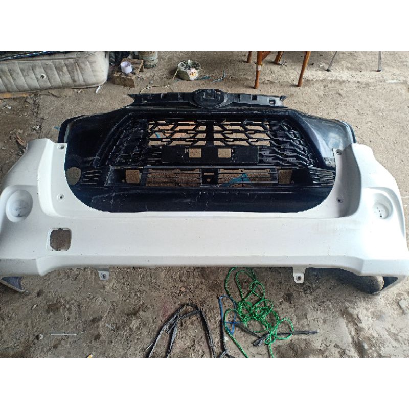 bumper set depan belakang avanza veloz 2016 orginal