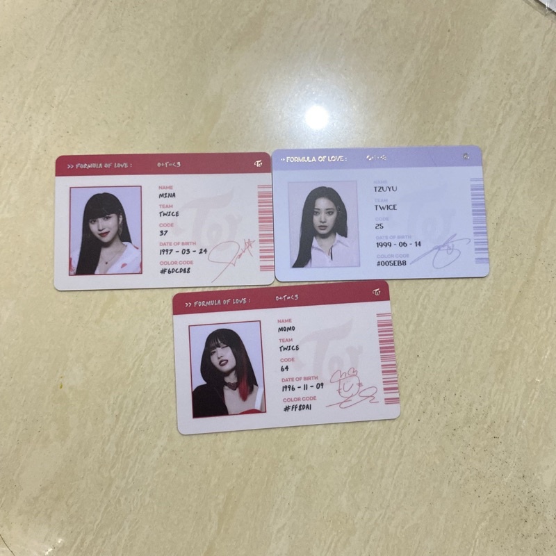 TWICE ID CARD FORMULA OF LOVE PHOTOCARD TZUYU MOMO MINA