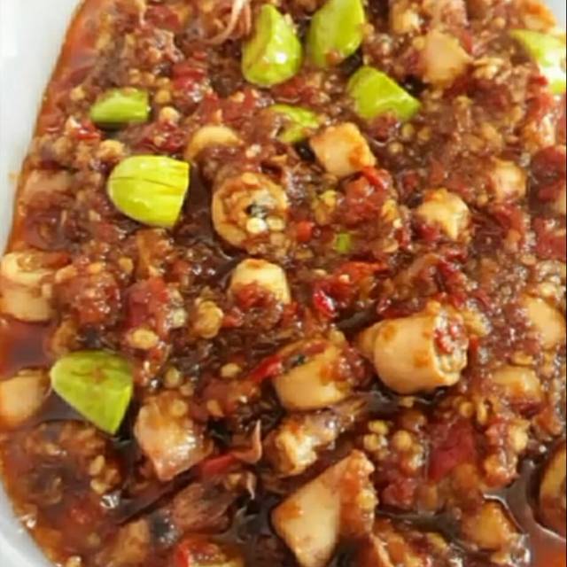 

Sambal cumi pete