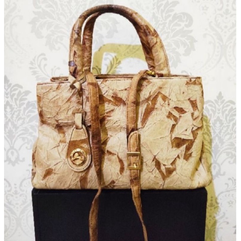 Sling Selempang Kulit Asli Bertekstur Tas Preloved