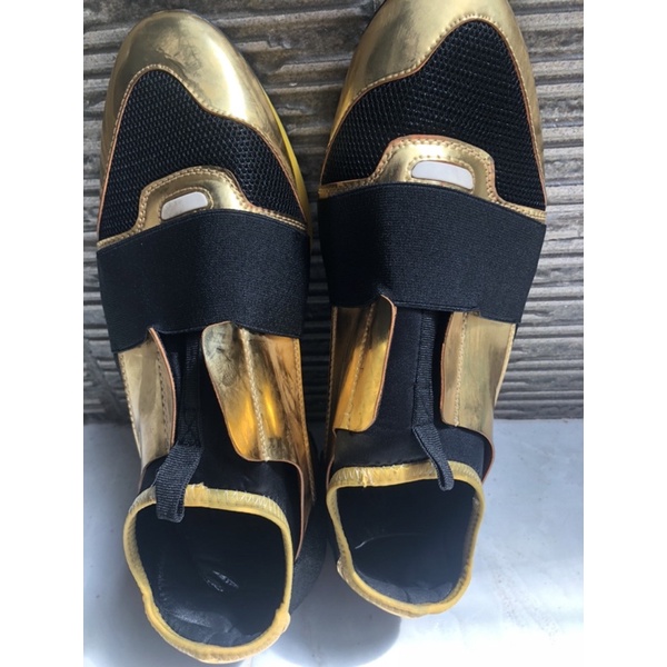 sepatu preloved balenciaga