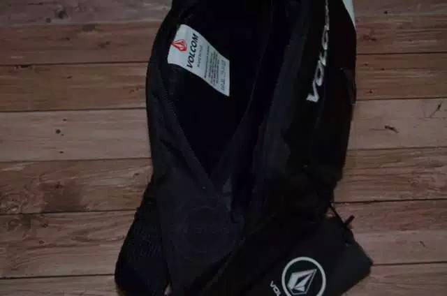 Tas Volcom / Waistbag Volcom / Tas Selempang Volcom