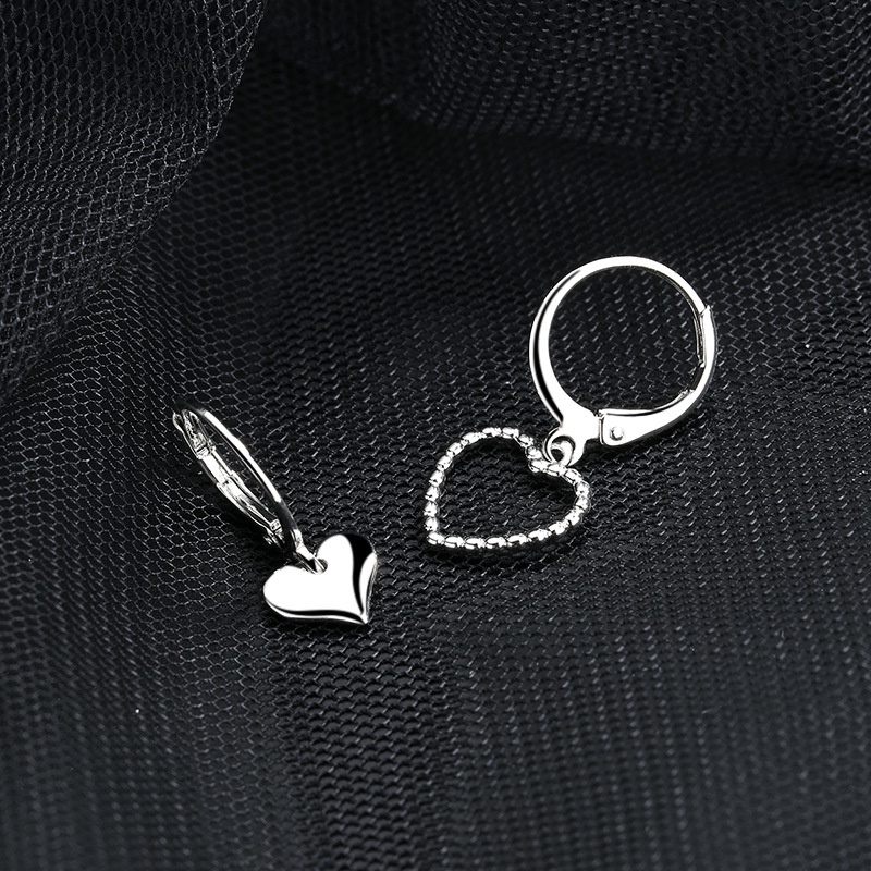 925 Silver Needle Asymmetric Heart Shaped Earrings Female Korean Ins Fashion Personalized Hip Hop Hollow Heart Ear Clip