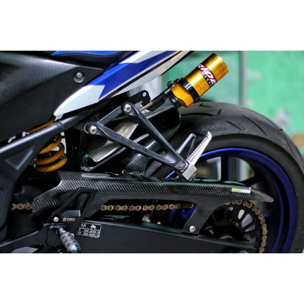 HUGGER CARBON YAMAHA R25 MT25 KABON R25 MT25  KARBON YAMAHA R25 MT25
