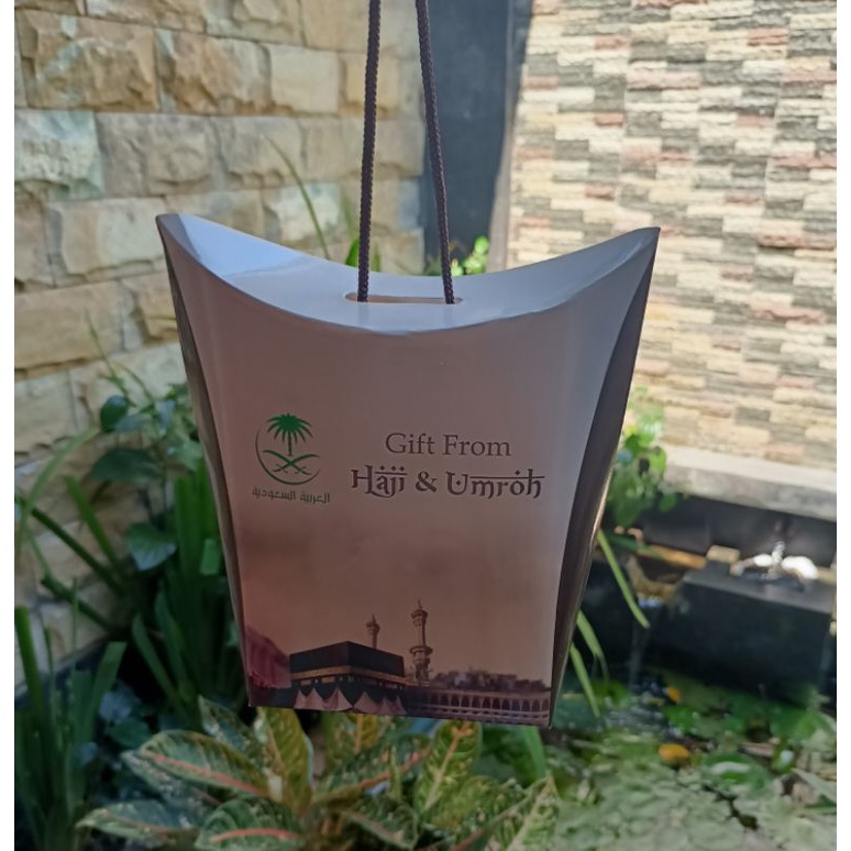 

Tas / Paper Bag Oleh - Oleh Haji & Umroh ( 20pcs )