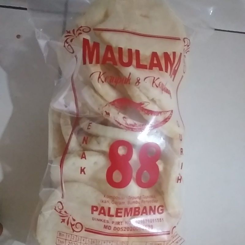 

kemplang ikan tengiri khas kota palembang (peser)