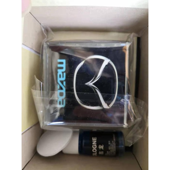 RW087 Tempat Parfum Mobil Bahan Crystal Bisa Isi Ulang Cantik - mazda