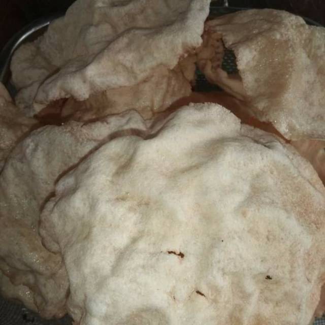 

Kerupuk jengkol