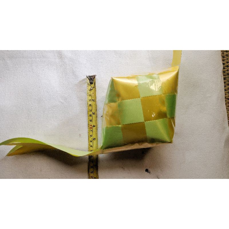 

ketupat hias pita 15 cm
