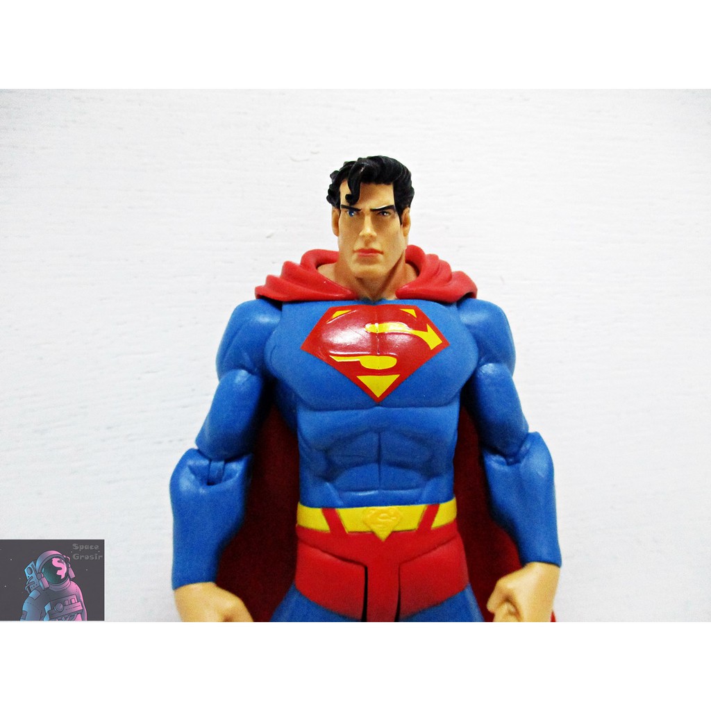 Action Figure / Pajangan / Mainan Superman DC Loose