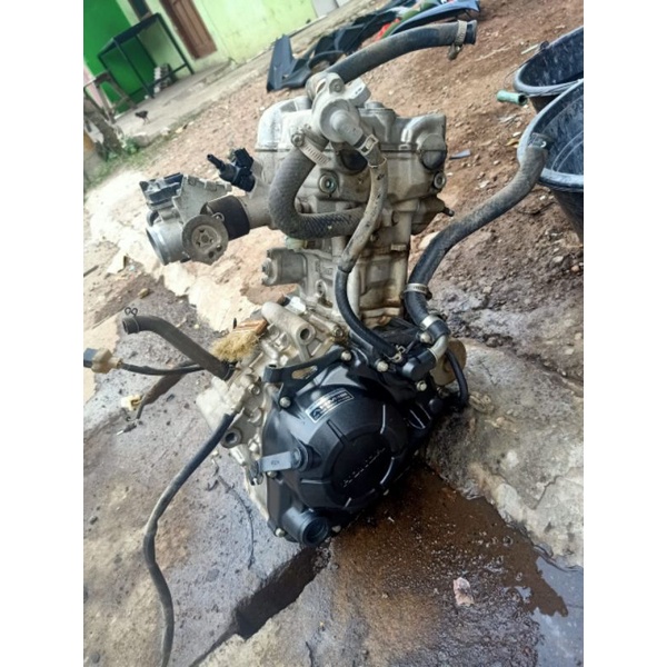 Mesin Set CBR 150R LED CBR 150R Facelift Copotan