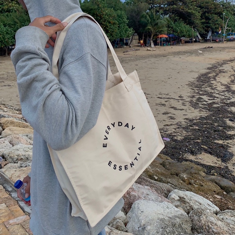 Totebag Kanvas Muat Laptop