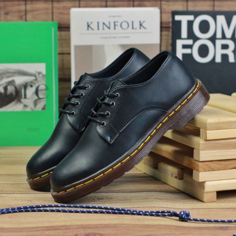 Xshoesbdg.id x Domart Sepatu Formal Pria Pantofel Hitam Pria Kulit Sintetis