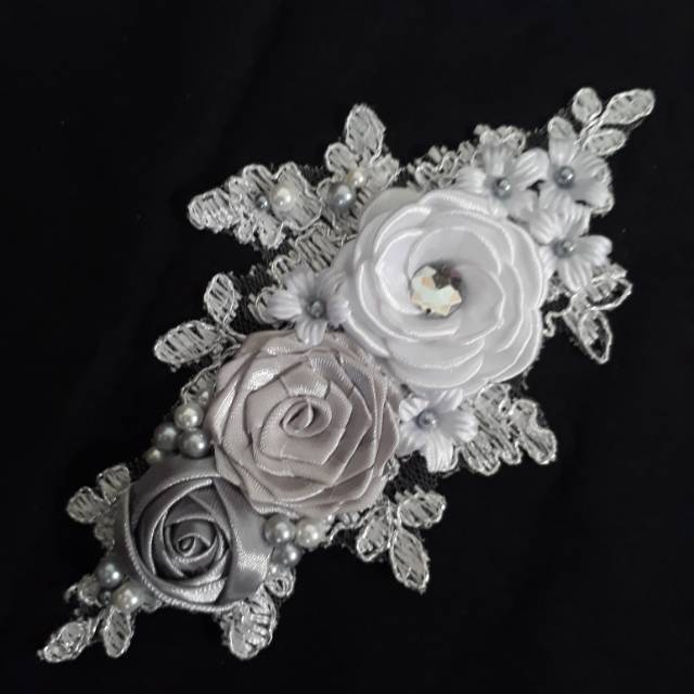 Headpiece putih silver / aksesoris hijab / bros kepala