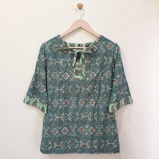 Atasan batik adikusuma preloved