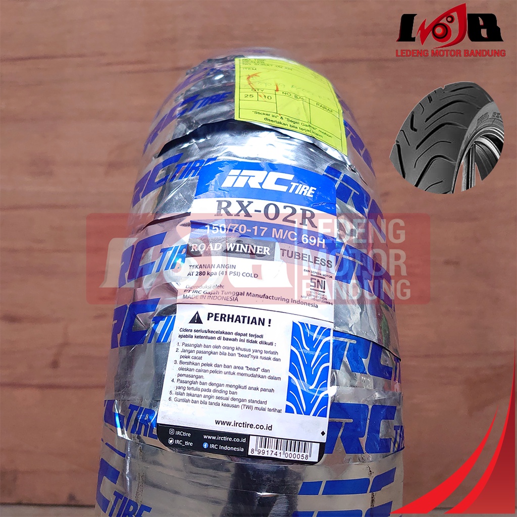 IRC 120/70-17 RX-02 Road Winner Ban Luar Tubeless Depan Motor Sport ZX25R Yamaha Honda Kawasaki Universal