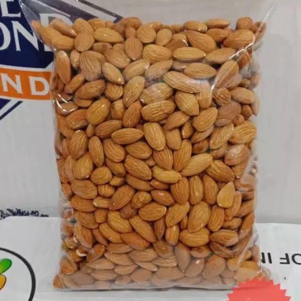 

TERBARU KACANG ALMOND MENTAH KUPAS UTUH RAW WHOLE BLUE DIAMOND 1KG