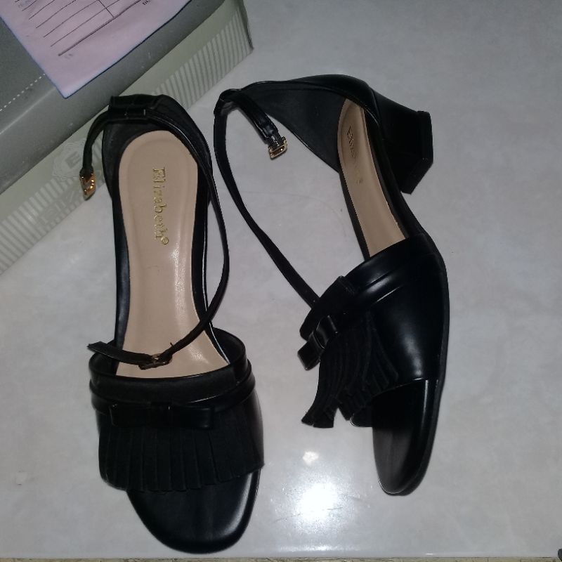 Elizabeth shoes