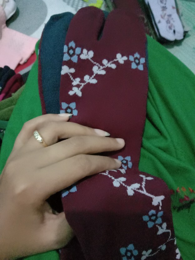 Ecer Rp.525 Paket/pcs Isi (1 Hanger Bebek+1 Plastik Kaos Kaki Kaca)