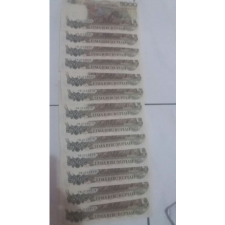 termudah uang kertas kuno 5000 ORIGINAL  (masih baru dan berseri)