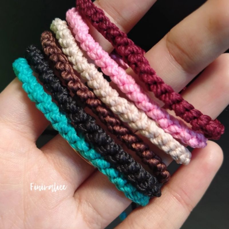 Gelang persahabatan (gelang benang rajut gelang murah_gelang simpel)