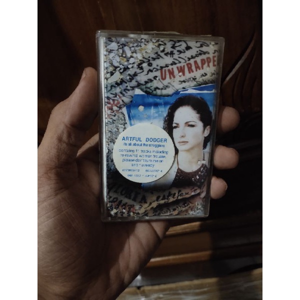 kaset pita gloria estefan /