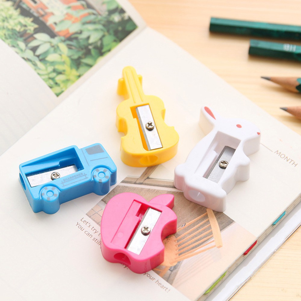 【COD Tangding】1PC Children's Creative Pencil Sharpener Cute Cartoon Primary School Supplies Prizes Stationery Random