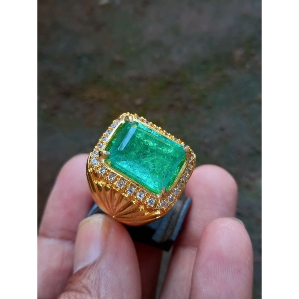 cincin Jamrud Rusia