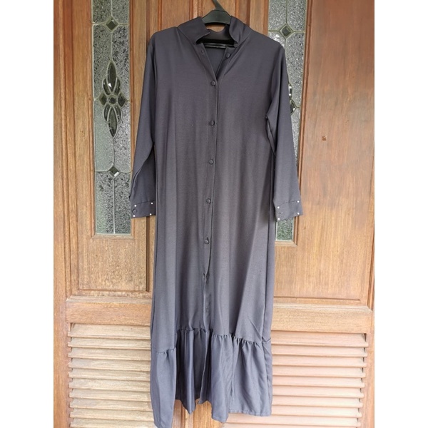 abaya abu abu tua