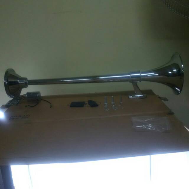 Klakson Angin 1 Trompet/ Terompet. Big Horn. 12v/24v. Free Switch.