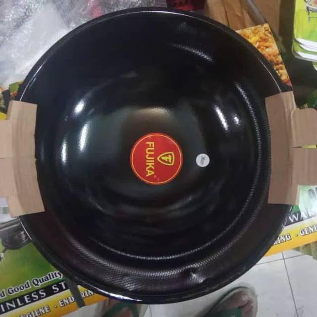 Kuali hitam enamel 34