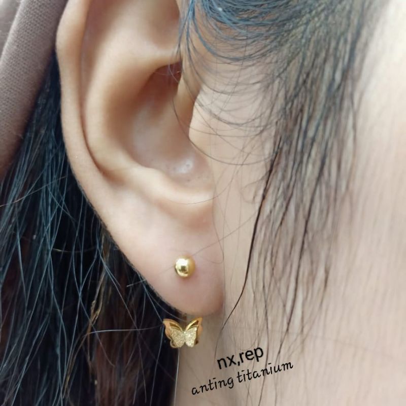 anting titanium kode 16 awet,tahan lama bisa dipake sehari hari