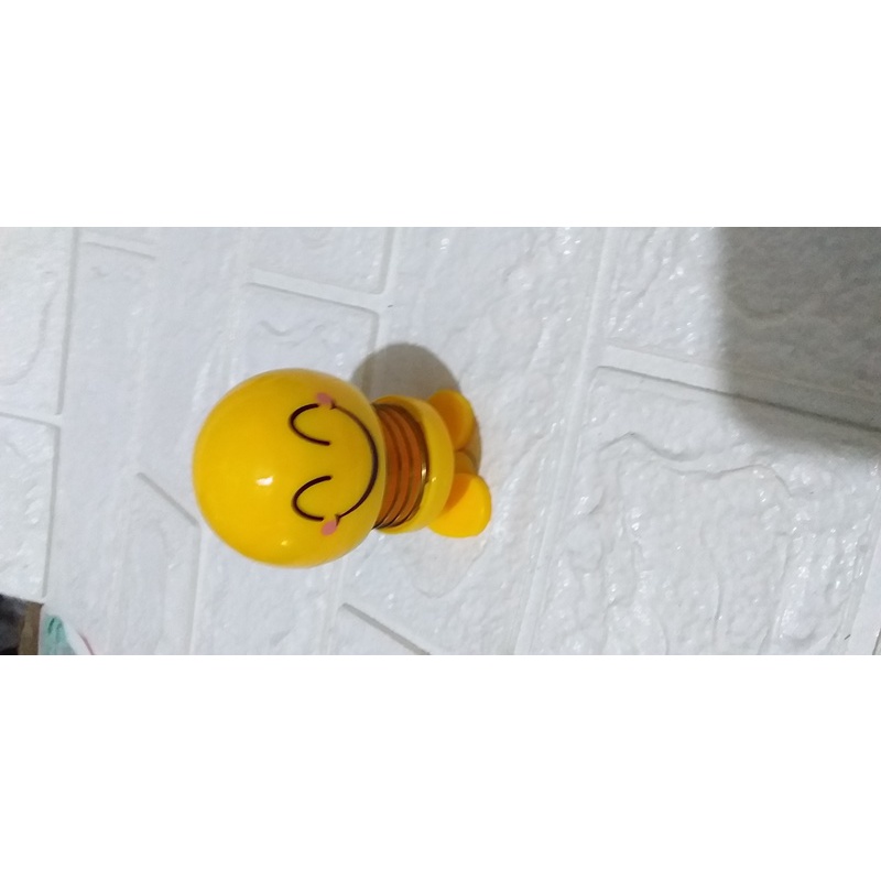 Smile pajangan mobil emoji